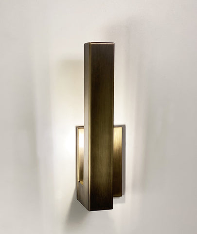Recto Wall Lamp Luxe Stylish