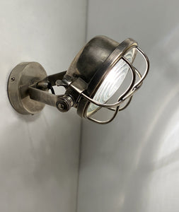 Quinn Wall Light